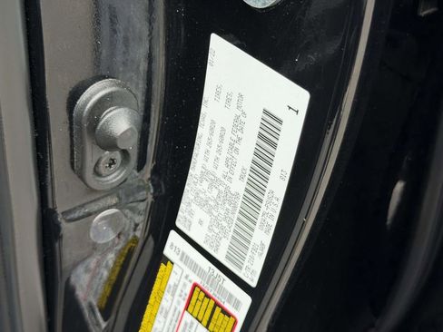 Used 2022 Toyota Tundra SR5 AWD/4WD image 26