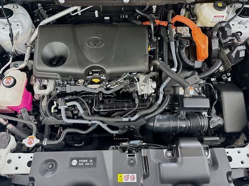 Certified 2023 Toyota RAV4 XSE AWD/4WD image 10