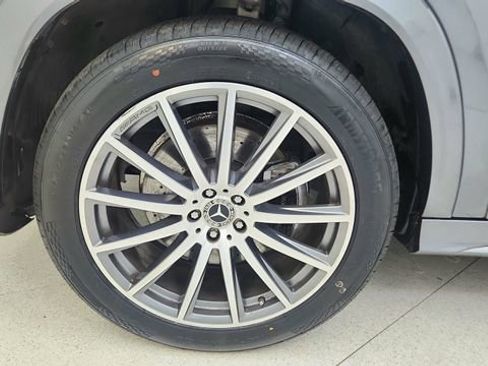 Used 2025 Mercedes-Benz GLS 450 4MATIC image 69