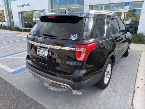 Used 2017 Ford Explorer XLT w/ Equipment Group 201A image 7