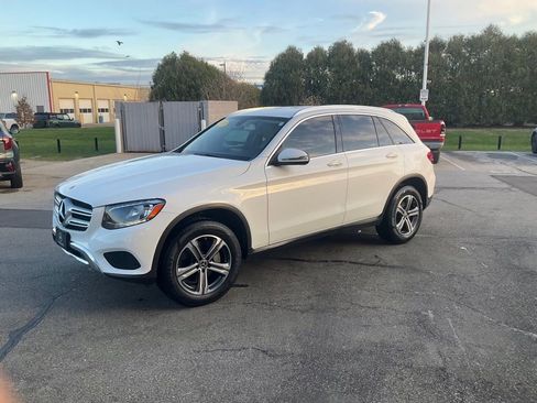Used 2019 Mercedes-Benz GLC 300 image 3