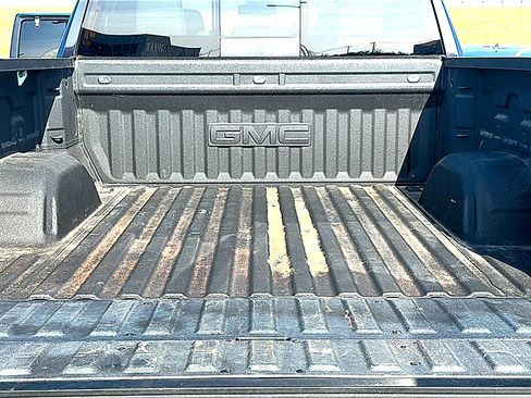 Used 2022 GMC Sierra 1500 SLT image 21