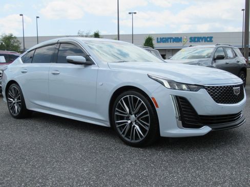 Used 2022 Cadillac CT5 Premium Luxury RWD image 1