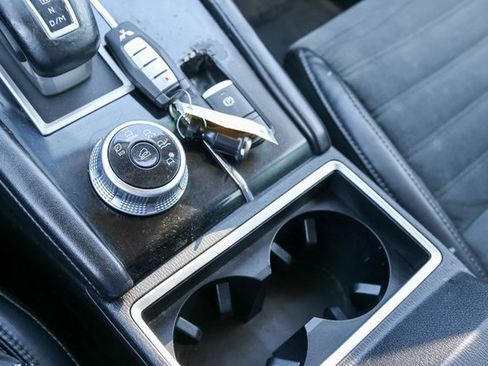 Used 2022 Mitsubishi Outlander SE image 22