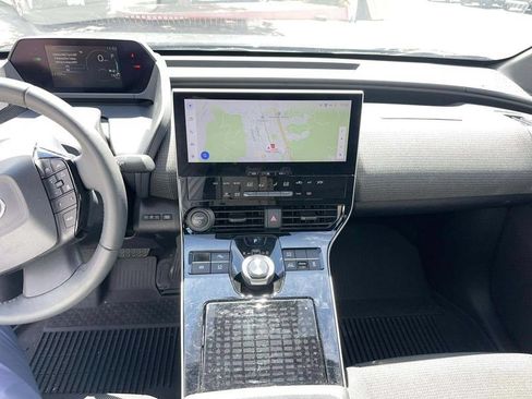 Used 2023 Toyota bZ4X AWD image 11