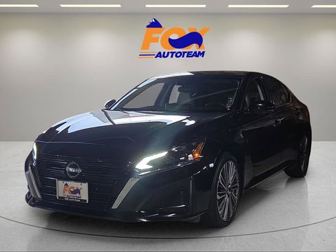 Used 2023 Nissan Altima 2.5 SL image 1
