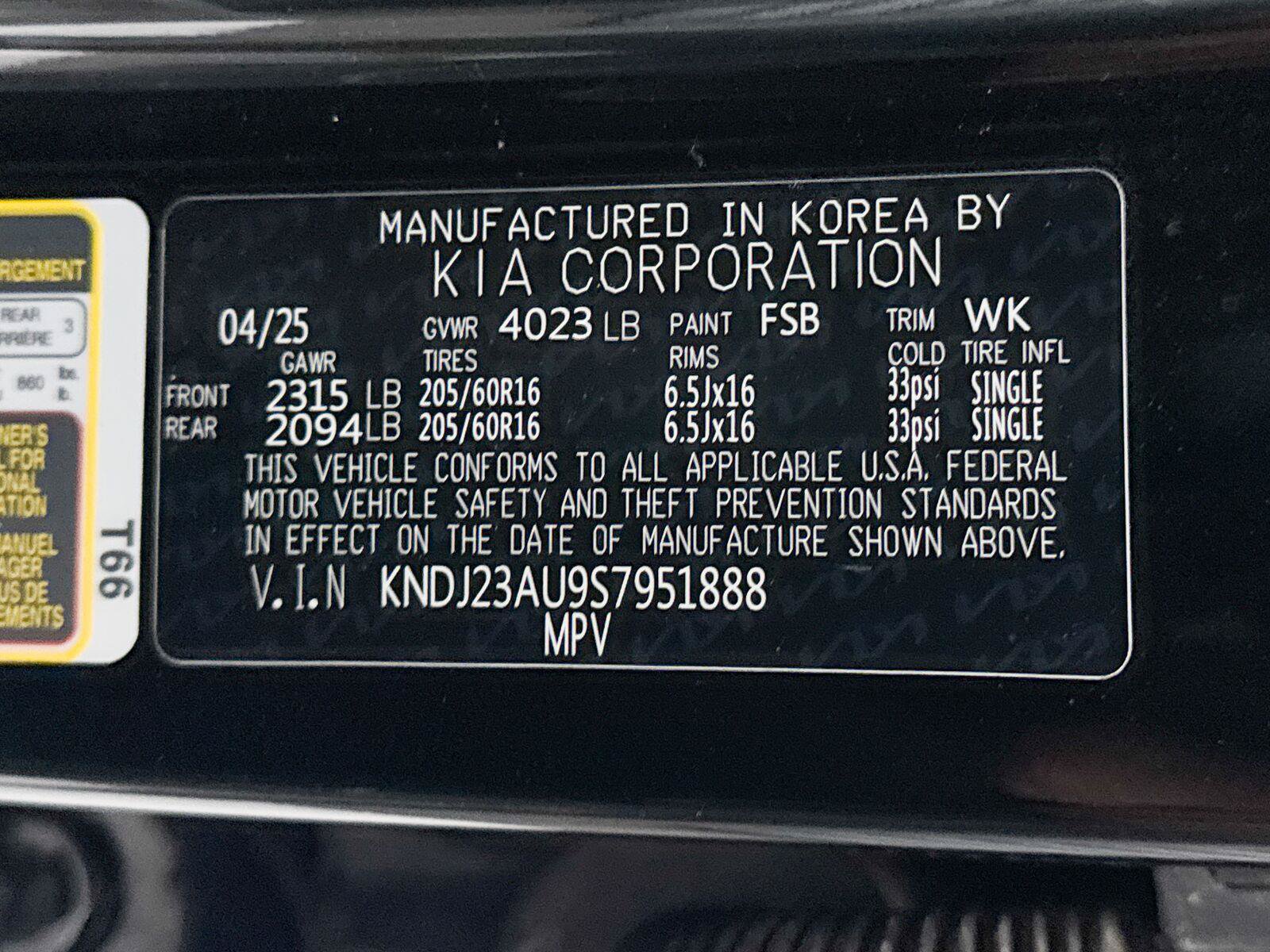 Used 2025 Kia Soul LX FWD image 36