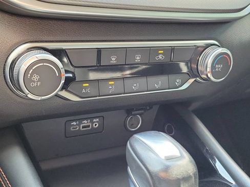 Used 2023 Nissan Altima 2.5 SR FWD image 27