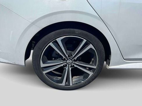 Used 2023 Nissan Sentra SR FWD image 8