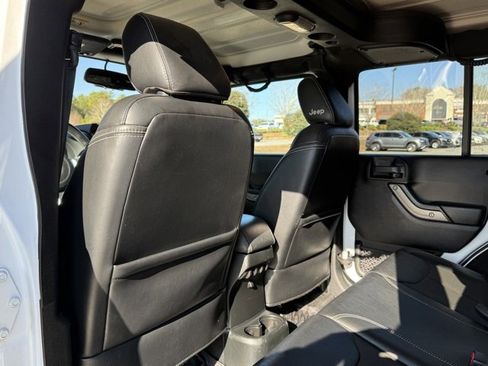 Used 2018 Jeep Wrangler Unlimited Willys Wheeler image 31