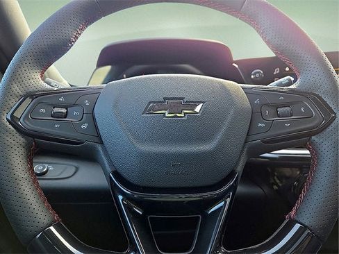 New 2026 Chevrolet Trax RS w/ Sunroof Package image 24