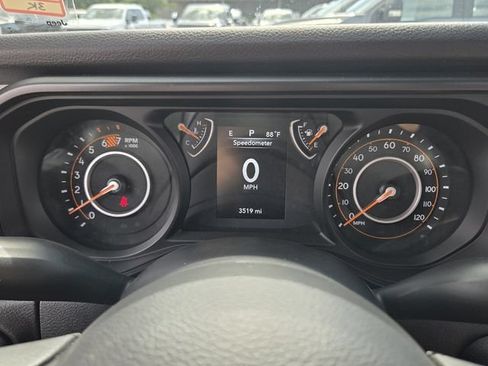 Used 2026 Jeep Wrangler Sport AWD/4WD image 33