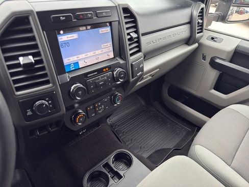 Used 2019 Ford F250 XL w/ STX Appearance Package image 21