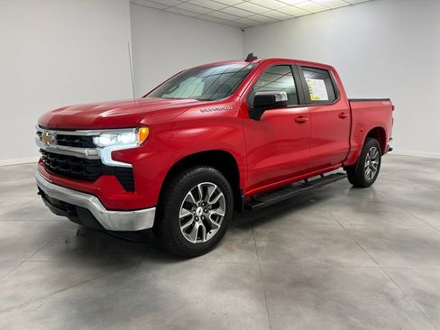 Used 2023 Chevrolet Silverado 1500 LT image 3