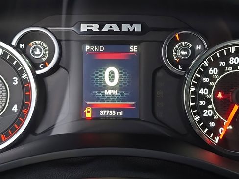 Used 2024 RAM 2500 Big Horn image 12