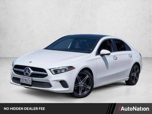 Used 2022 Mercedes-Benz A 220 image 1