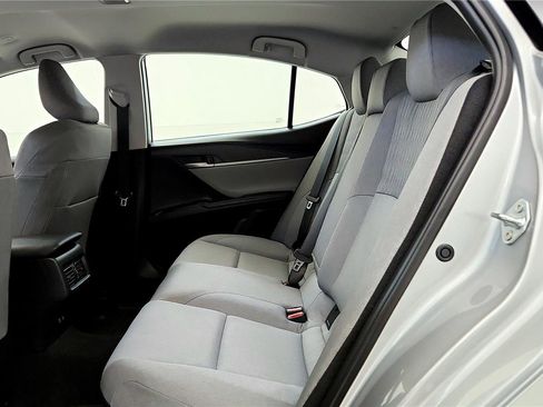 Used 2026 Toyota Camry LE AWD/4WD image 29