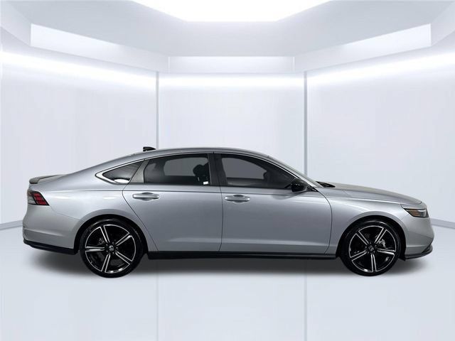 Used 2023 Honda Accord Sport image 35