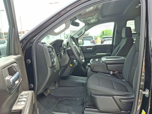 Used 2020 Chevrolet Silverado 1500 Custom w/ Custom Value Package AWD/4WD image 13