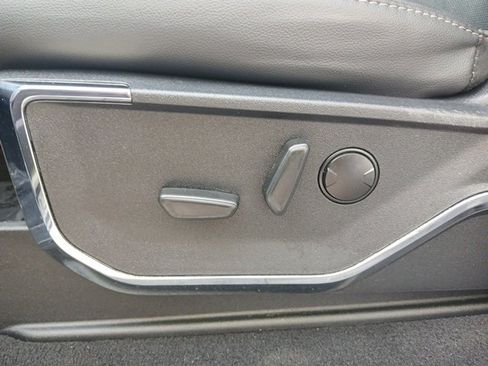 Used 2023 Ford F250 Lariat w/ Black Appearance Package image 52