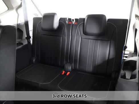 Used 2022 Volkswagen Tiguan SE FWD image 6