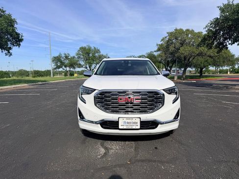 Used 2019 GMC Terrain Denali w/ Advanced Safety Package AWD/4WD image 2