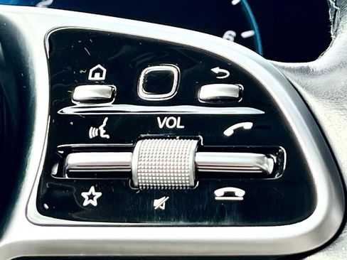 Certified 2022 Mercedes-Benz GLS 450 4MATIC image 31