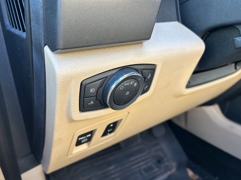 Used 2018 Ford F150 XLT w/ Equipment Group 302A Luxury image 8