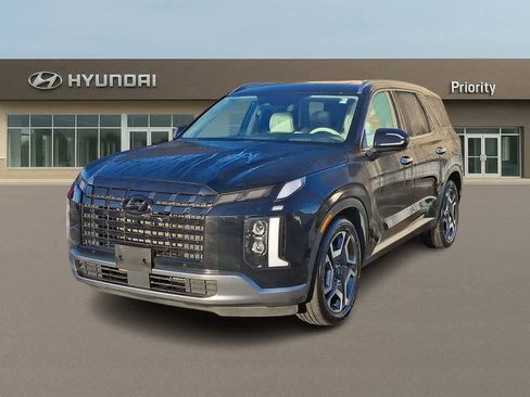 Used 2024 Hyundai Palisade Limited image 1