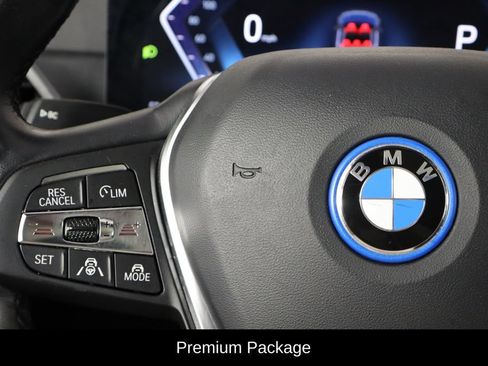 Used 2023 BMW i4 eDrive35 RWD image 8