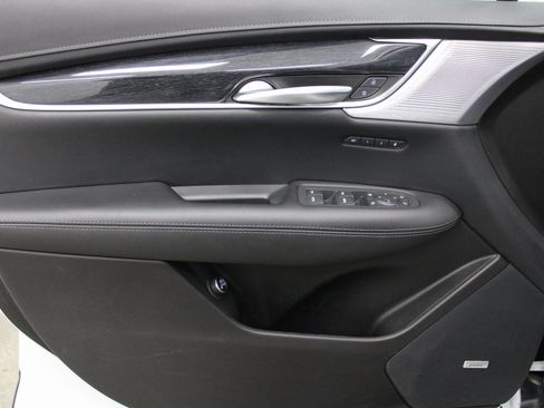 Used 2023 Cadillac XT5 Premium Luxury AWD/4WD image 14