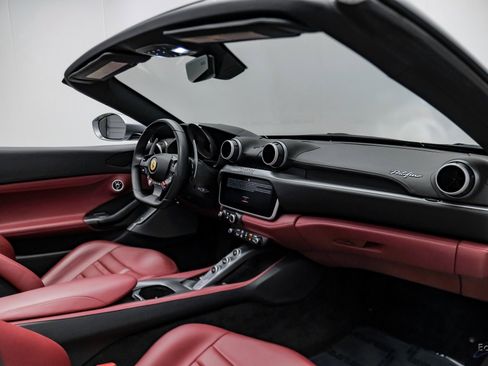 Used 2019 Ferrari Portofino image 60