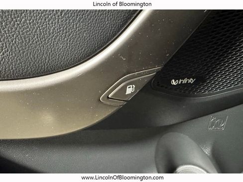 Used 2017 Hyundai Santa Fe Limited w/ Cargo Package AWD/4WD image 45