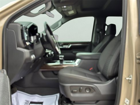 Used 2023 GMC Sierra 1500 Elevation image 22
