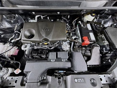 Certified 2025 Toyota RAV4 LE image 28