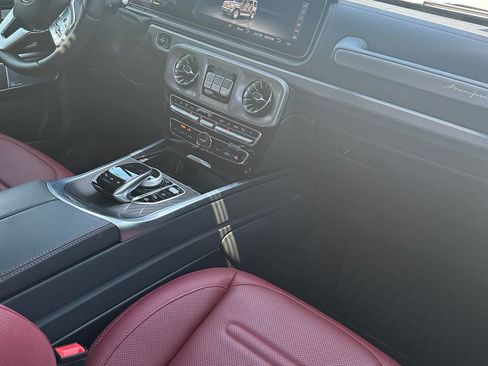 Used 2024 Mercedes-Benz G 550 image 14