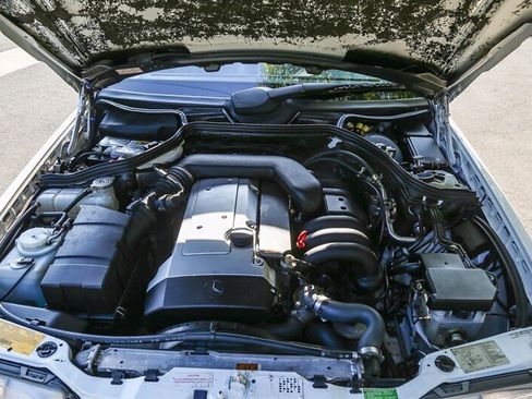 Used 1995 Mercedes-Benz E 320 Convertible image 92