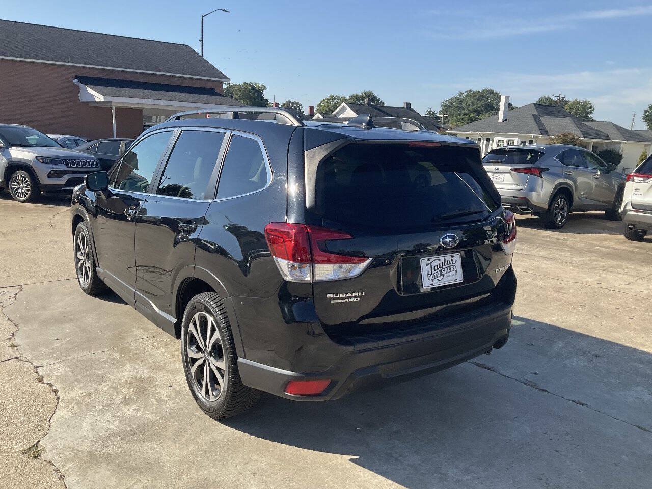 Used 2019 Subaru Forester Limited w/ Popular Package #3 AWD/4WD image 4
