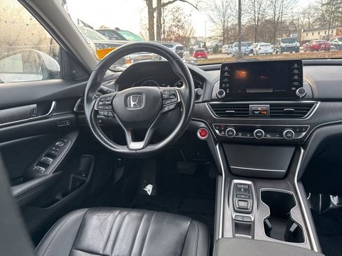 Used 2021 Honda Accord Touring image 8