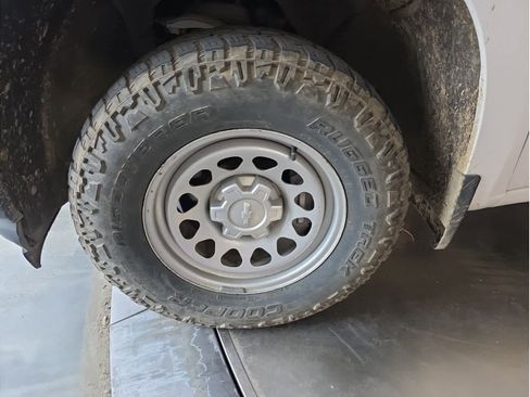 Used 2021 Chevrolet Silverado 1500 W/T w/ WT Value Package image 3