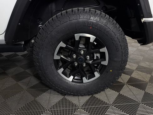 Used 2024 Jeep Wrangler Unlimited Rubicon 4xe w/ Technology Group AWD/4WD image 15
