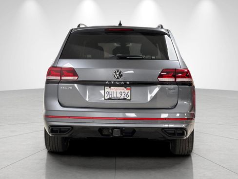 Used 2023 Volkswagen Atlas SEL R-Line AWD/4WD image 4