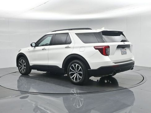 Used 2022 Ford Explorer ST-Line RWD image 7