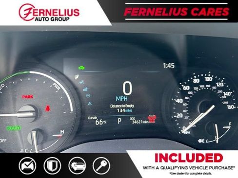 Used 2025 Toyota Sienna XLE FWD image 11
