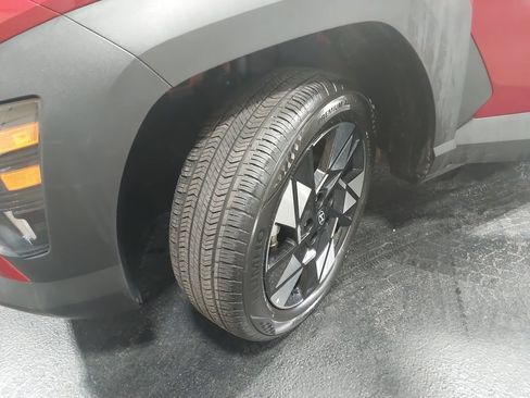 Certified 2025 Hyundai Kona SEL AWD/4WD image 31