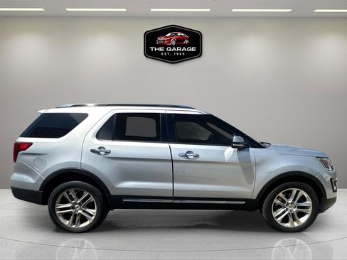 Used 2017 Ford Explorer Limited AWD/4WD image 5