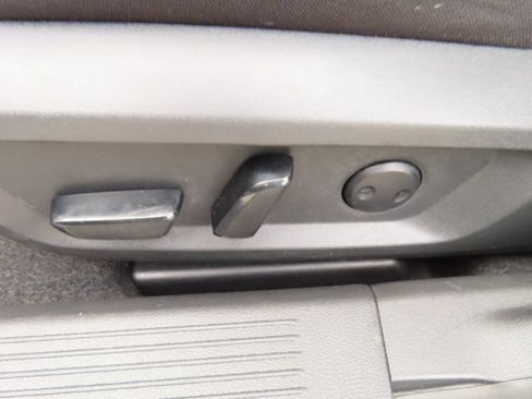 Used 2022 Nissan Rogue SV FWD image 21