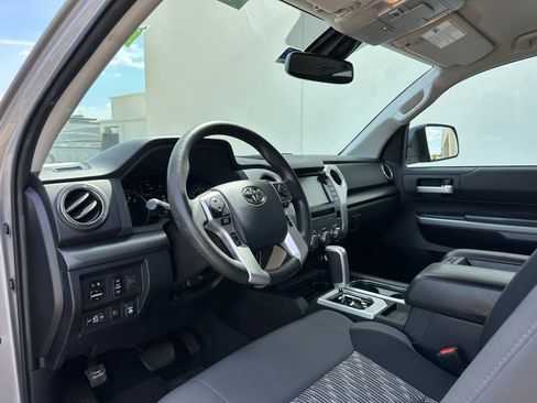Used 2020 Toyota Tundra SR5 w/ SR5 Upgrade Package AWD/4WD image 9