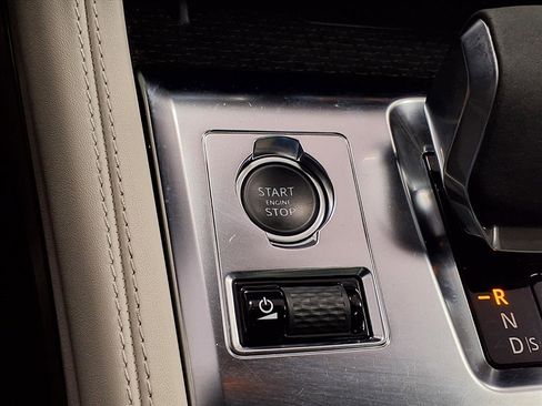 Used 2021 Jaguar F-PACE S image 27