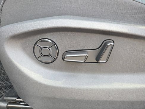 Certified 2026 Volkswagen Tiguan SE R-Line AWD/4WD image 20